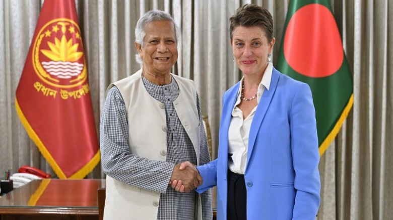 প্রধান উপদেষ্টা অধ্যাপক মুহাম্মদ ইউনূসের সঙ্গে বিদায়ী সাক্ষাৎ করেছেন বাংলাদেশে জাতিসংঘের আবাসিক সমন্বয়কারী গোয়েন লুইস।