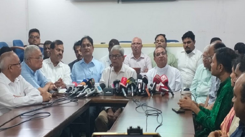 বাংলাদেশ জাতীয়তাবাদী দলের (বিএনপি) মহাসচিব মির্জা ফখরুল ইসলাম আলমগীর বলেছেন,'সংখ্যানুপাতিক (পিআর) পদ্ধতিতে নির্বাচনের ইস্যুটি আগামী সংসদের ওপর ছেড়ে দিতে হবে।'
