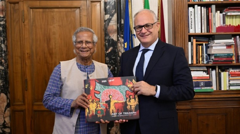 ইতালিতে বসবাসরত বাংলাদেশি কমিউনিটিকে সহায়তা দেয়ার জন্য রোমের মেয়র রবার্তো গুয়ালতিরিকে ধন্যবাদ জানিয়েছেন প্রধান উপদেষ্টা অধ্যাপক মুহাম্মদ ইউনূস।