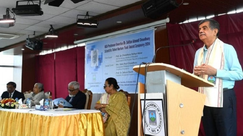 বিজ্ঞানমনস্ক প্রজন্ম গঠনে বিনিয়োগই টেকসই উন্নয়নের চাবিকাঠি : শিক্ষা উপদেষ্টা