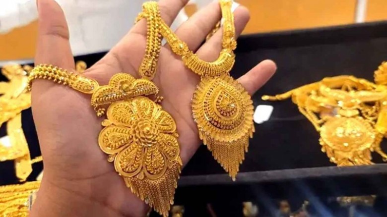 সাড়ে ১০ হাজার টাকা কমলো সোনার দাম...