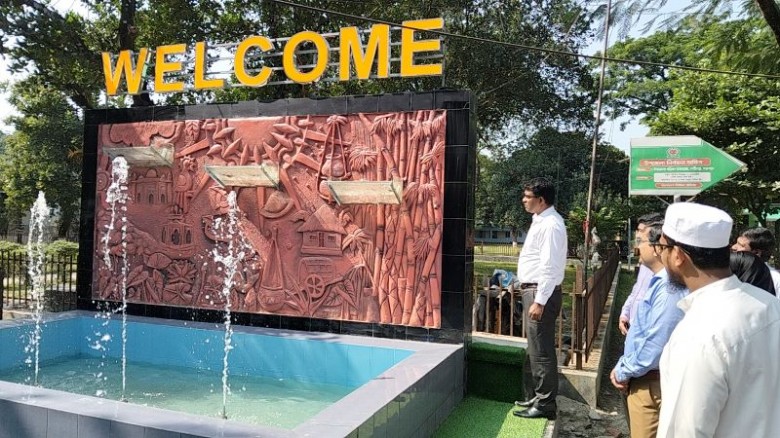 দেবীগঞ্জে জেলা প্রশাসকের নানা উন্নয়নমূলক কার্যক্রমের উদ্বোধন