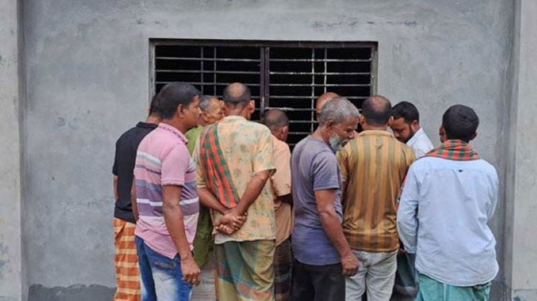চোর সন্দেহে গোবিন্দগঞ্জে তিনজনকে পিটিয়ে হত্যা...