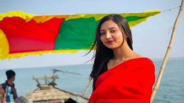মোহাম্মদপুরে বিশ্ববিদ্যালয় ছাত্রীর ঝুলন্ত লাশ উদ্ধ...