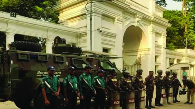 শেখ হাসিনার মামলার রায় ঘিরে ট্রাইব্যুনালে নিরাপত্ত...