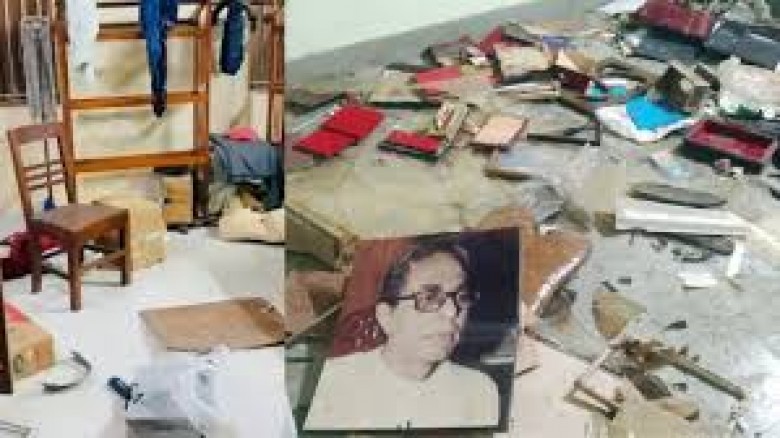 সাবেক রাষ্ট্রপতি আবদুল হামিদের বাড়িতে হামলা-ভাঙচুর...