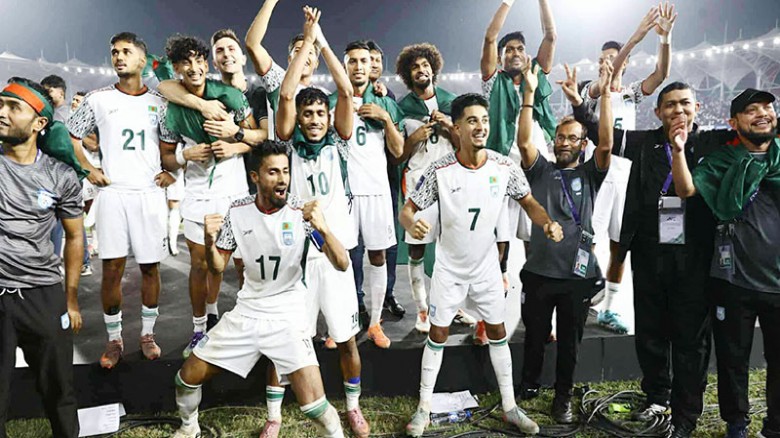 ভারতকে হারিয়ে ২২ বছরের আক্ষেপ ঘুচল বাংলাদেশের...