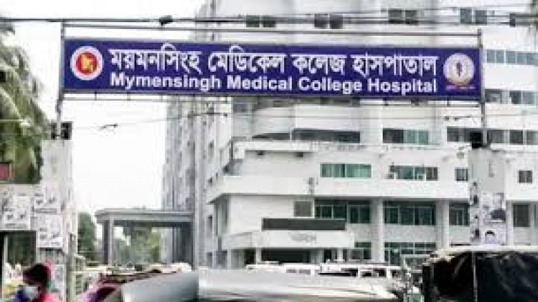 স্বাস্থ্যের ডিজির সঙ্গে তর্ক: চিকিৎসককে অব্যাহতি ও শোকজ