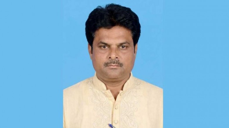 ঠাকুরগাঁওয়ে সারের ডিলারশিপ বাঁচাতে পদ ছাড়লেন ইউপি চেয়ারম্যান