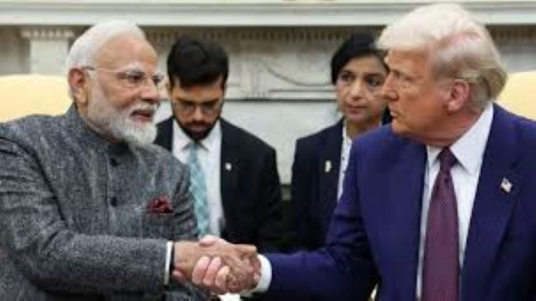 ভারতীয় পণ্যে শুল্ক বাড়ানোর হুমকি ট্রাম্পের