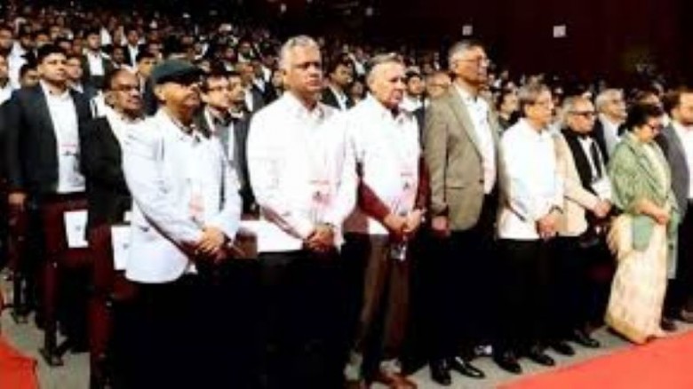 গণমাধ্যমের স্বাধীনতা রক্ষায় সাংবাদিকদের ঐক্যের আহ্...