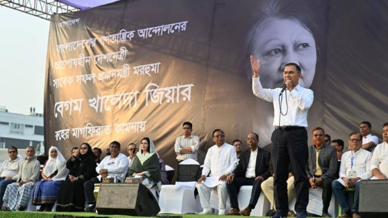 কড়াইল বস্তির বাসিন্দাদের ফ্ল্যাট দেওয়ার আশ্বাস তার...