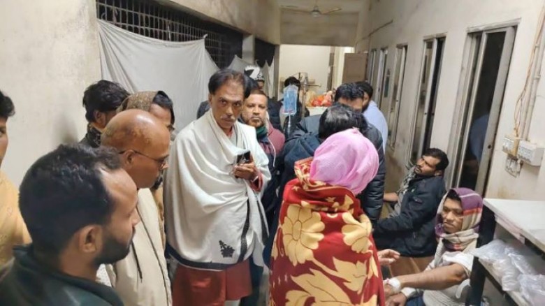 লালপুরে বিএনপি ও স্বতন্ত্র প্রার্থীর সমর্থকদের সংঘ...