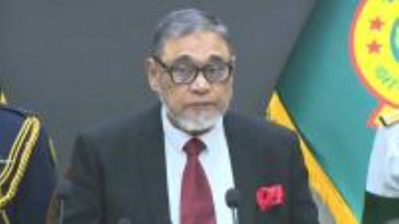 ইতিহাস গড়লেন সিইসি, বিভাজন ছাড়াই ২৯৬ এমপির শপথ