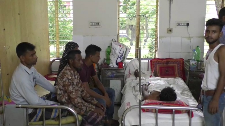 নওগাঁয় সন্ত্রাসী হামলায় বিএনপি নেতা গুরুতর জখম